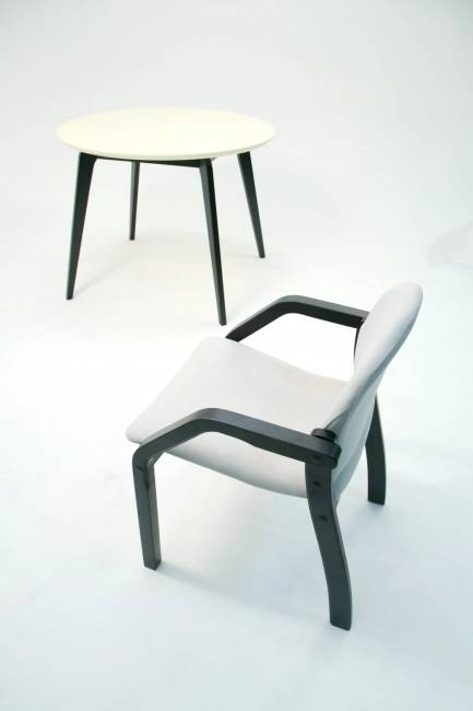 Стул-кресло Джуно 2.0 чёрное дерево/серый Стул-кресло Джуно 2.0 чёрное дерево/серый