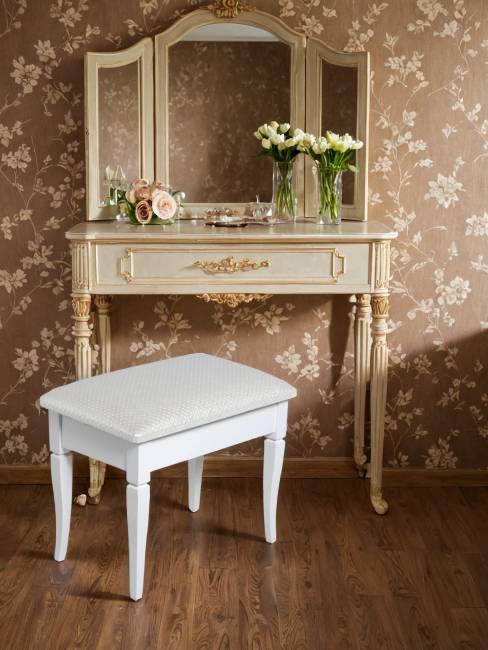 Банкетка Ретро М с ящиком белый, ткань экокожа белый Банкетка Ретро М с ящиком белый, ткань экокожа белый