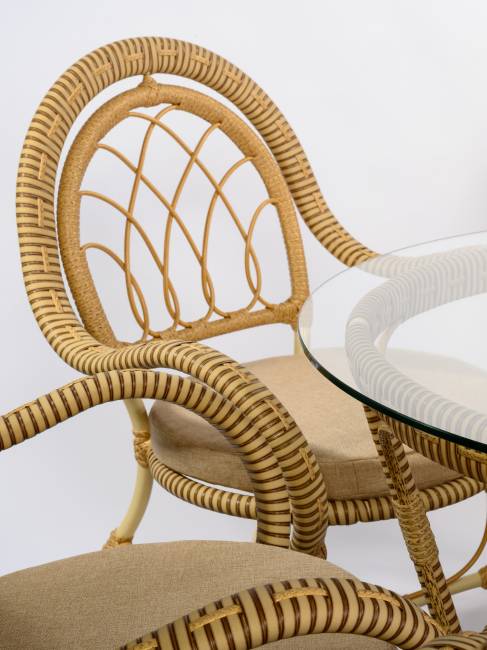 Стол Java (Ява) из искусственного ротанга, слоновая кость Стол Java (Ява) из искусственного ротанга, слоновая кость