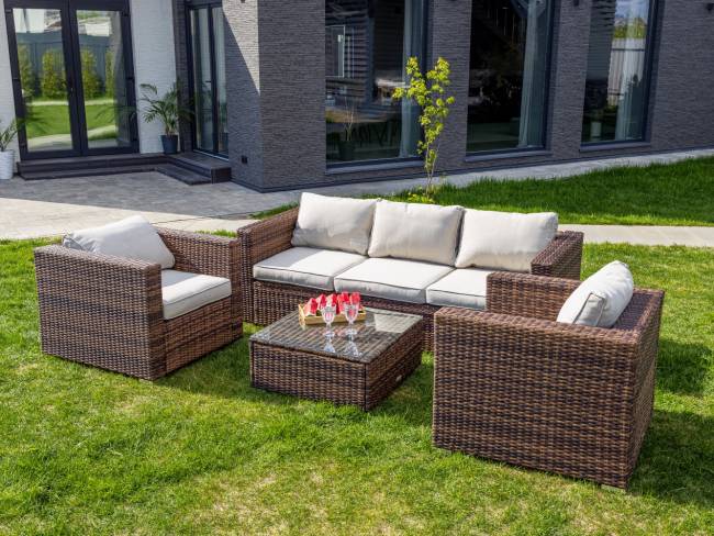 Лаунж-зона KARL с трёхместным диваном (коричневая) Лаунж-зона KARL с трёхместным диваном (коричневая)