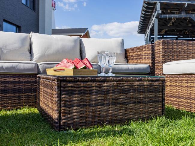 Лаунж-зона KARL с трёхместным диваном (коричневая) Лаунж-зона KARL с трёхместным диваном (коричневая)